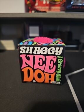 Shaggy NeeDoh Groovy Blob Sensory Toy - Pink & Black